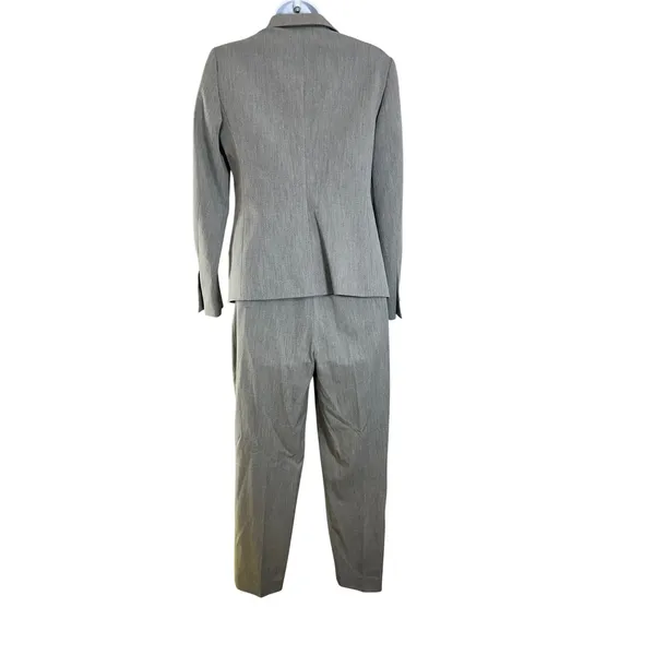 Anne Klein Heather Gray Two Button Blazer and Straight Leg Pants Suit Set Size 2 - Image 5