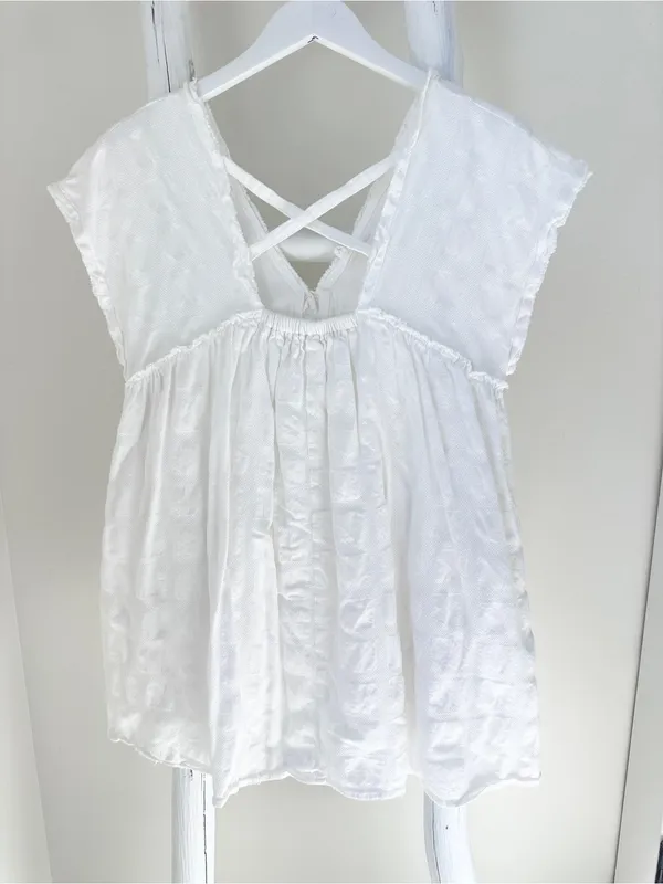 Mustard Seed White Cotton Crisscross Mini Dress w Pockets & Shorts in Lining - Image 2