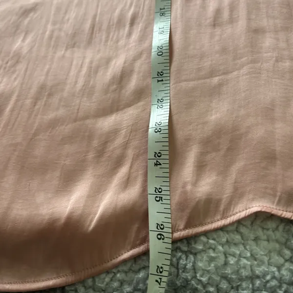 Banana Republic SOFT SATIN FLUTTER-SLEEVE TOP Size XL. - Image 5