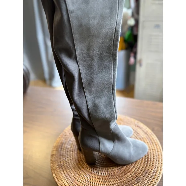 Grey Suede Over The Knee Block Heel Boots Pointed Toe Side Zip Tall‎ Boots - Image 2