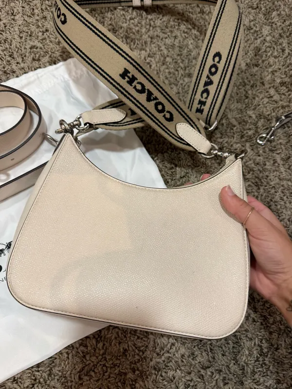 Coach Hobo Crossbody Shoulder Bag - Image 3