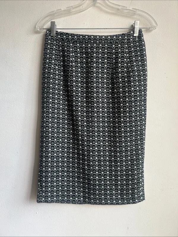 Biden Abstract Print Grey White Pencil Skirt Size 2 - Image 6