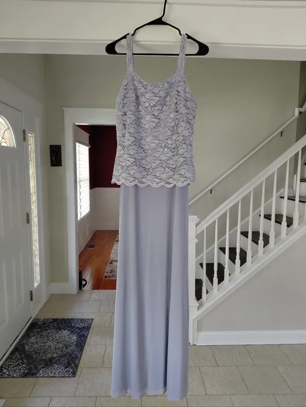 NWT Marina Silver/Grey Lace Chiffon Long Gown Size 6 | Elegant Wedding Guest - Image 6