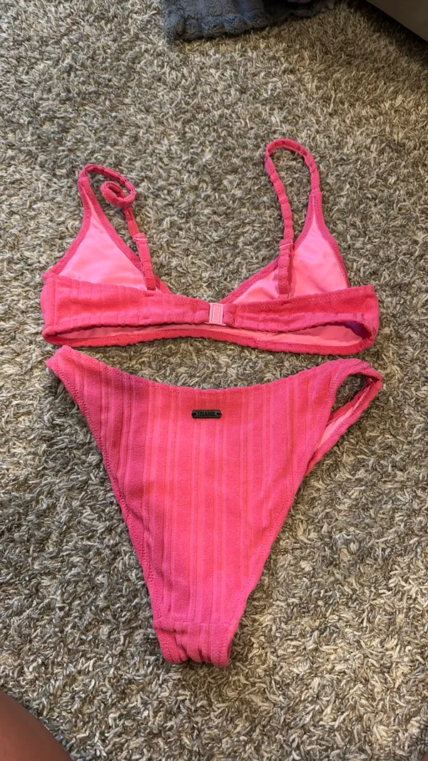 Triangl Bikini Set - Image 3