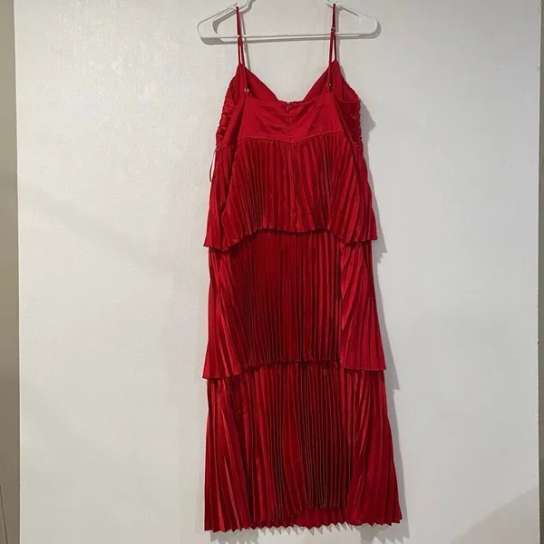 VICI Red Pleated Tiered Midi Dress Medium Spaghetti Strap Party Dress - Image 2