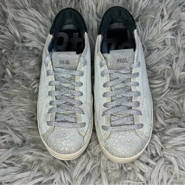 P448 John leopard print lace up distressed sneakers women’s shoe size 7 - Image 3