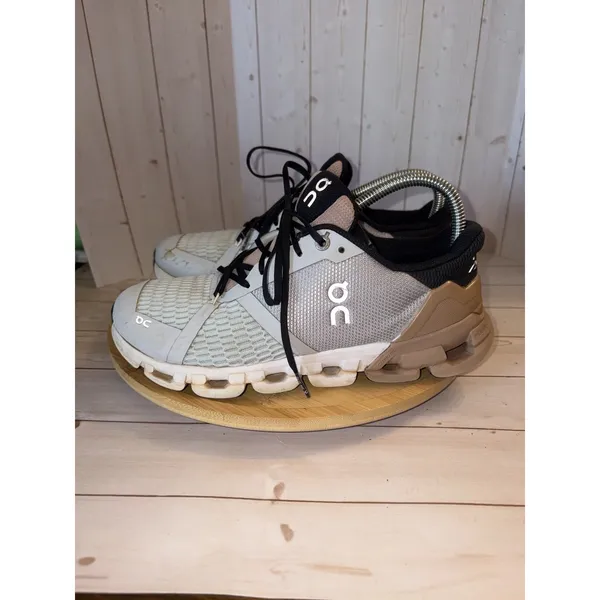 Womens On Cloudflyer Shoes 7 Glacier Rosebrown Running Sneakers On Cloud - Image 6
