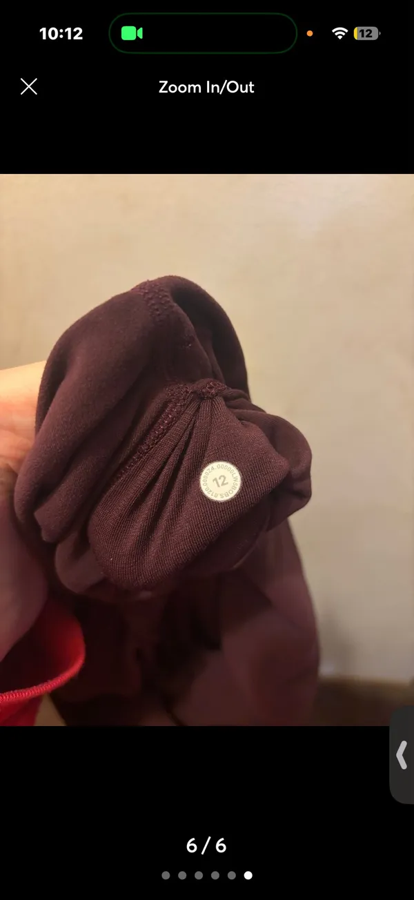 (12) Lululemon leggings - Image 6