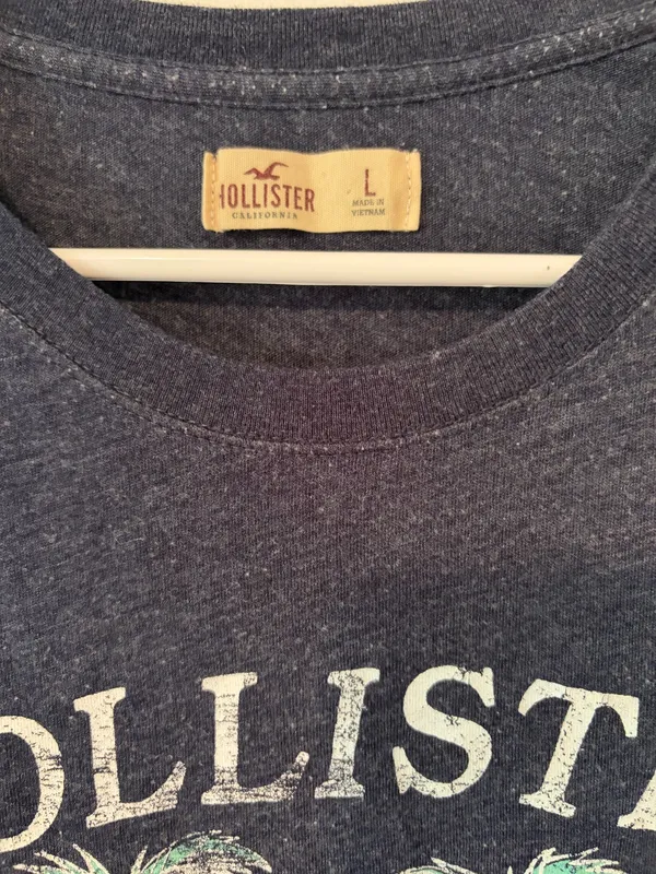 Hollister T-Shirt - Image 2