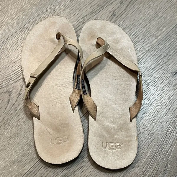 UGG Australia Thong Flip Flop Sandals Ally Women's 9 Leather‎ Tan Beige - Image 2