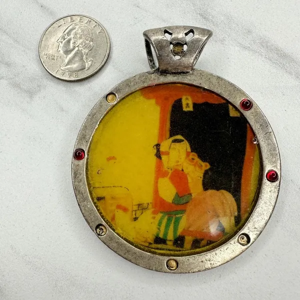 Chico's Vintage Illustrated Round Pendant ✨ - Image 2
