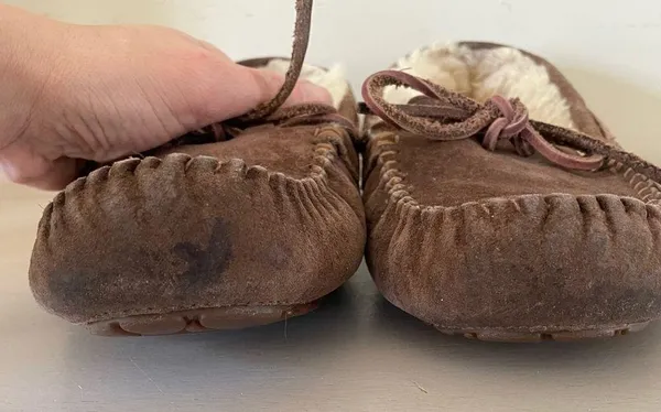UGG Suede Shearling Moccasin Slippers Dark Brown size 8 - Image 9