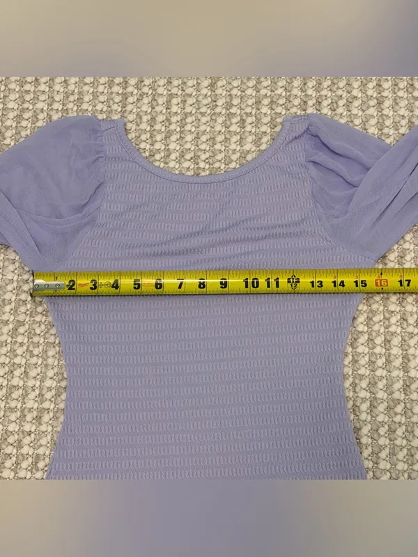 Anthropologie Balloon-Sleeve Smocked Top size Small lavender - Image 8