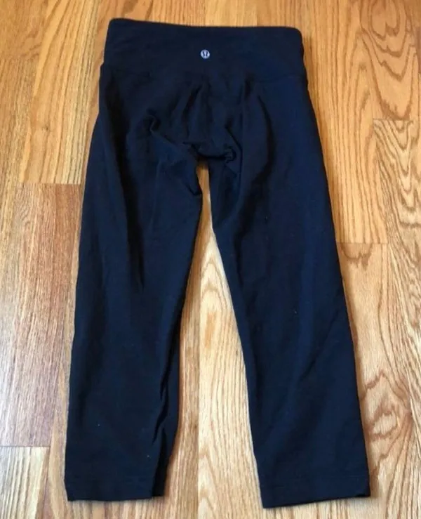 Lululemon black crop leggings size 4 - Image 2