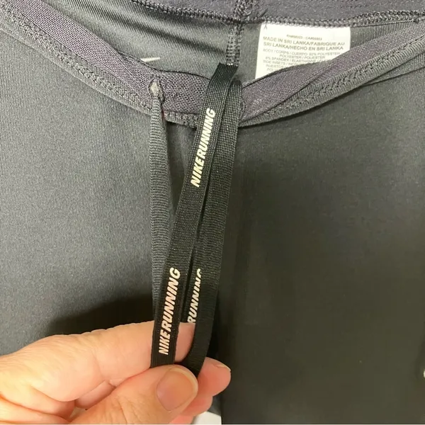Nike dri-fit running‎ pants below knee black size medium - Image 5