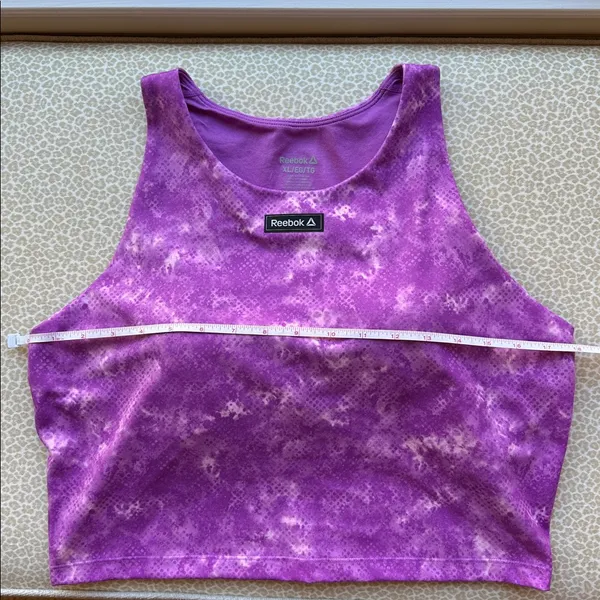 NWOT Reebok XL Purple Tie Dye Athletic Crop Top Bra Racerback with Peephole - Image 4