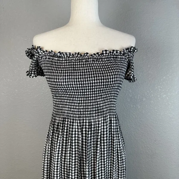 Bardot‎ Cindy Off Shoulder Midi Dress Size 6 S Black Gingham Smocked Babydoll - Image 2