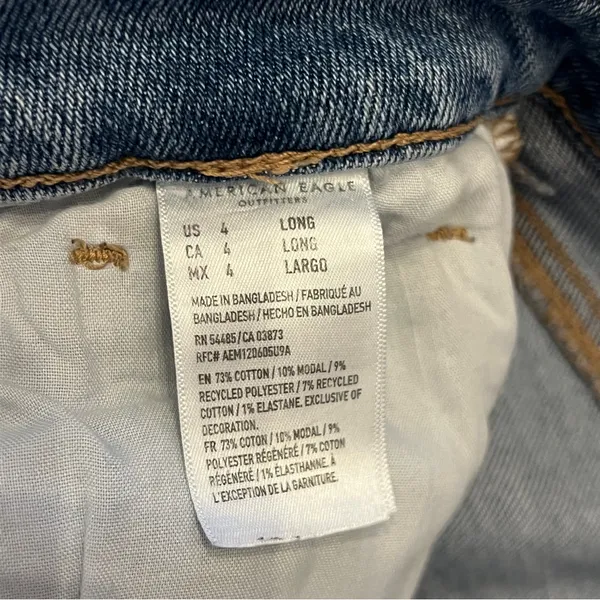 American Eagle Stretch Mom Jean Blue size 4 Long semi distressed look - Image 8