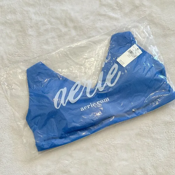 NWT Offline by Aerie Goals Blue Ribbed Padded Sports Bra - Size: Medium - Image 6