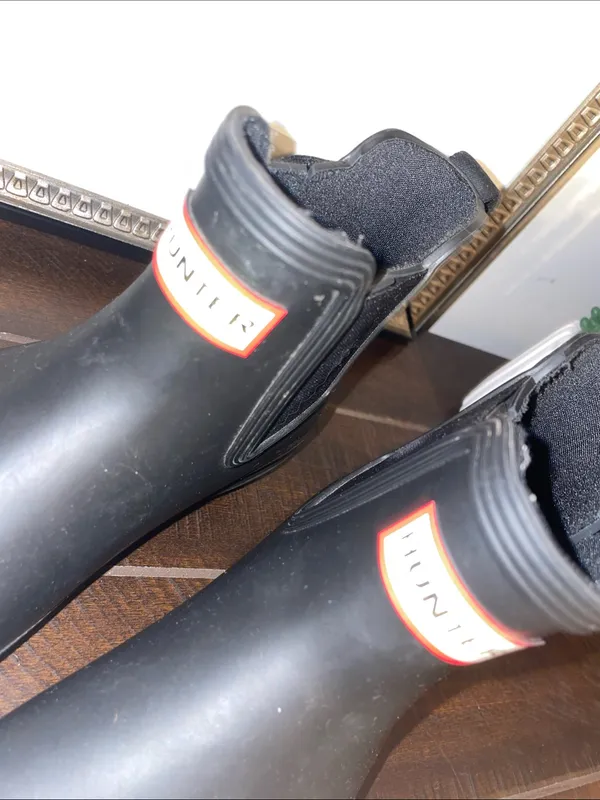 Hunter Original Black Short Chelsea Rain Boots Size 7 - Image 5