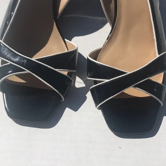 3/$25🍾🍾Karen‎ Scott Black Serra Patent Open Toe Wedges - Image 4