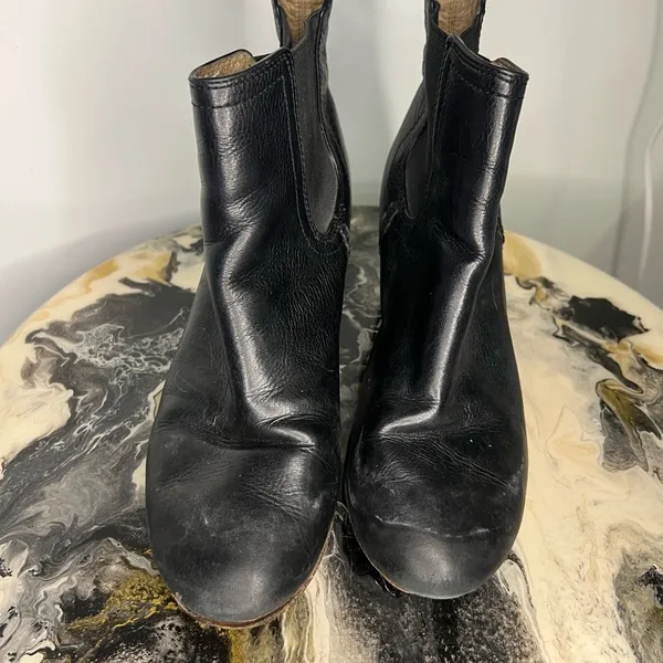 Frye Black Leather Chelsea Ankle Boots Block Heel - Image 5