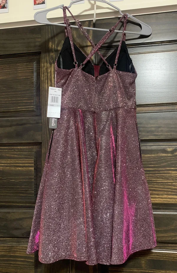 Sequin Hearts Homecoming / Semi-formal Dress - Image 4