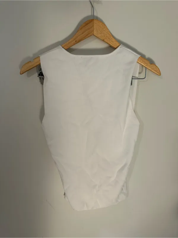 WeWoreWhat twist front flyover tank white medium - Image 6