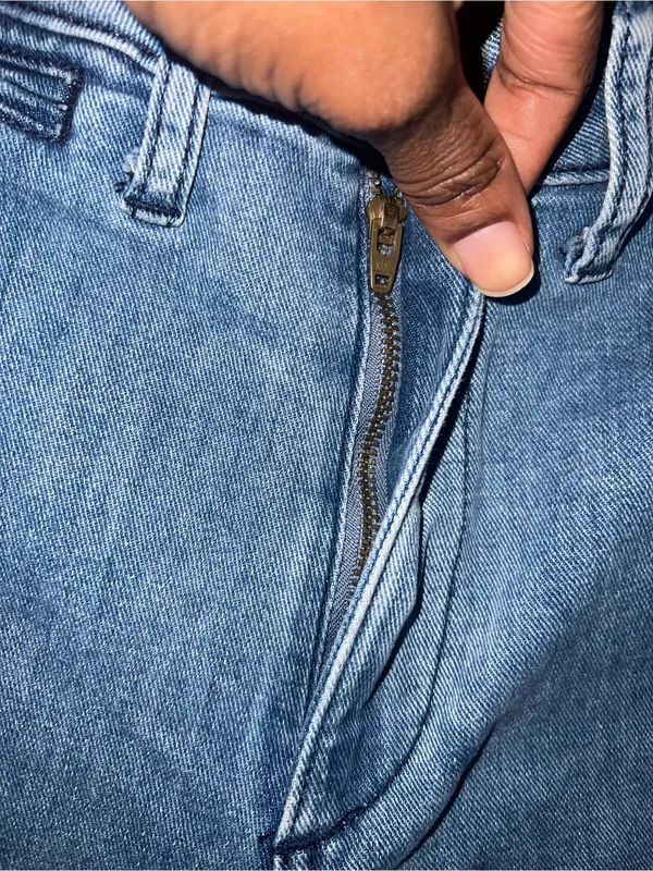 Madewell Wide-Leg High-Rise Cropped Jeans in Blue Wash size 24P - Image 4