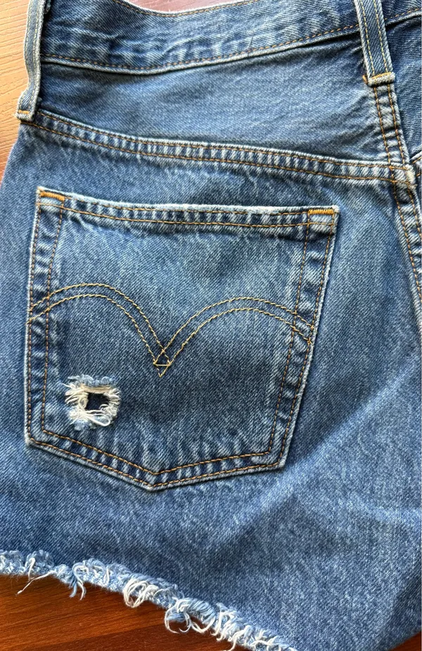 Levi’s 501 Shorts - Image 7