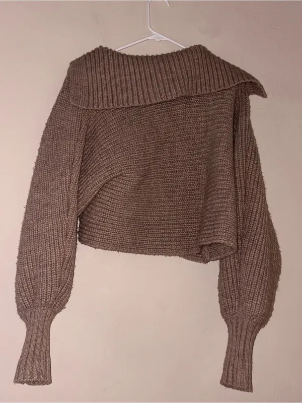 Zara cropped Cozy Ribbed Mock-Neck Sweater - Image 4