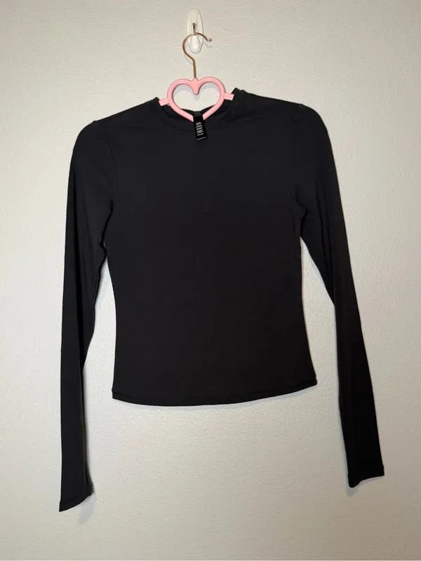 Skims cotton Jersey long sleeve shirt soot NWT small $56 - Image 5