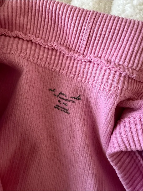 Urban Outfitters Pink Ribbed Crop Top - Image 3