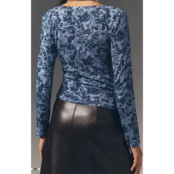 Pilcro Anthropologie Long-Sleeve Cinched V-Neck Top Blue Floral Sz M NEW Classic - Image 2