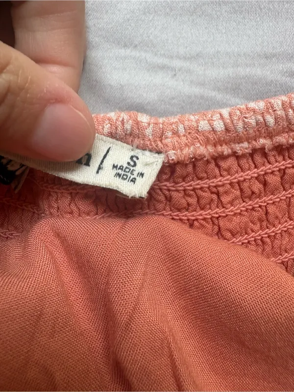 Abercrombie & Fitch Smocked Floral Mini Dress Peach Size S Ruffle Hem - Image 3