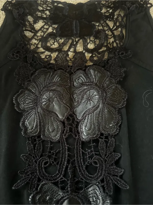 Black Lace-Back Sleeveless Women's Tank Top - Image 2