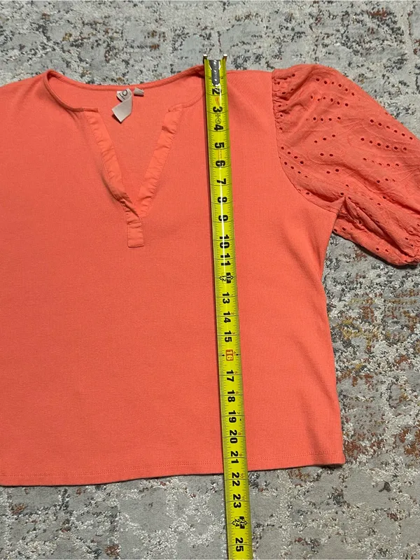 Dolan Anthropologie Coral Eyelet Puff Sleeve Blouse size XL - Image 4