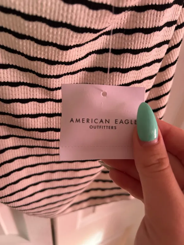 American Eagle lightweight cami top - Image 2