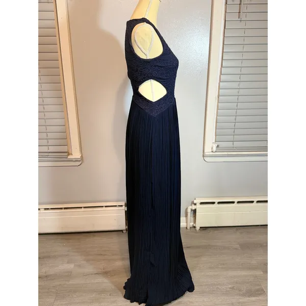 Navy Lace Cutout Maxi Dress Pleated Formal Evening Wedding Guest Gown Size 6 - Image 5
