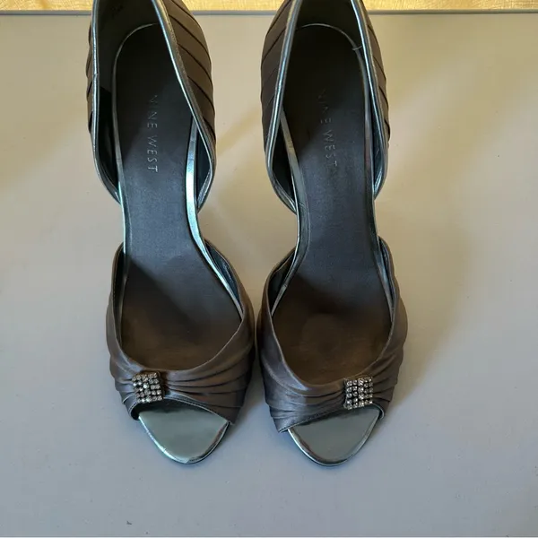 Elegant Women's Open - Image 4