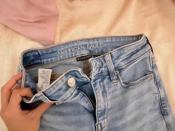 American Eagle High-Rise Skinny Jeans Kick Next Level Stretch - Image 3