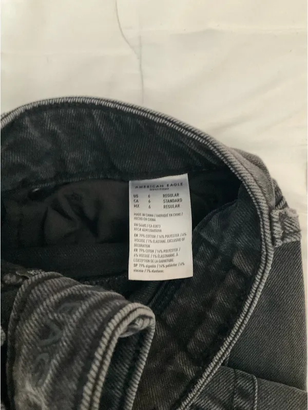American Eagle Mom Jeans  - Image 2
