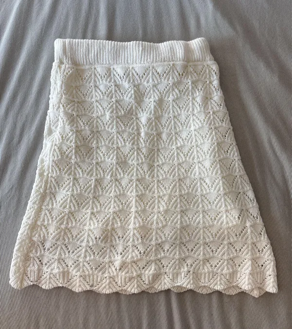 Fitted Crochet mini skirt White - Image 2
