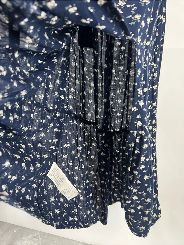 Hollister Navy Floral Puff-Sleeve‎ Midi Dress with Side Slit - Image 7