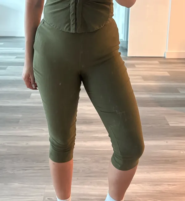 Amazon Halter top and capris set - Image 6