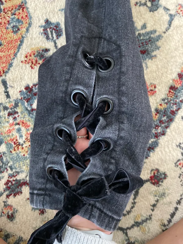 Universal Threads Black Skinny Jeans - Image 4