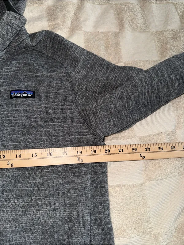 Patagonia Men's Better Sweater Hoody in a heathered gray size‎ M - Image 4