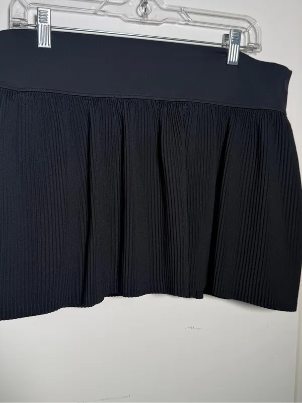 All In Motion Women’s Black Pleated Skort Large Tennis Golf - Image 2