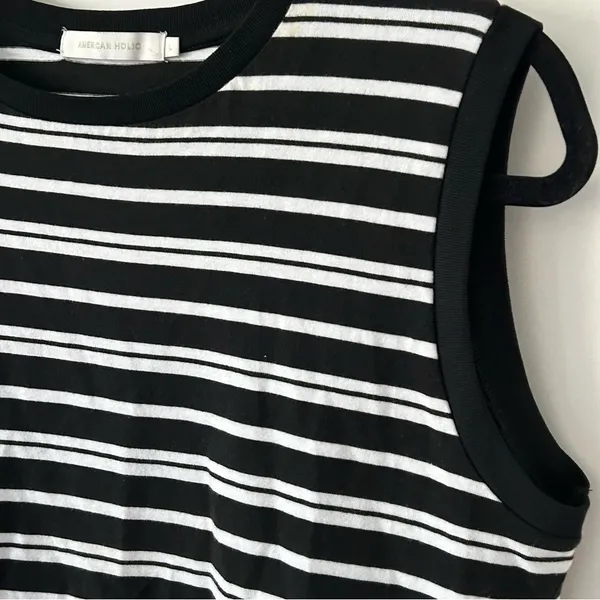 American Holic Black and White Striped Sleeveless Top Large - Image 4