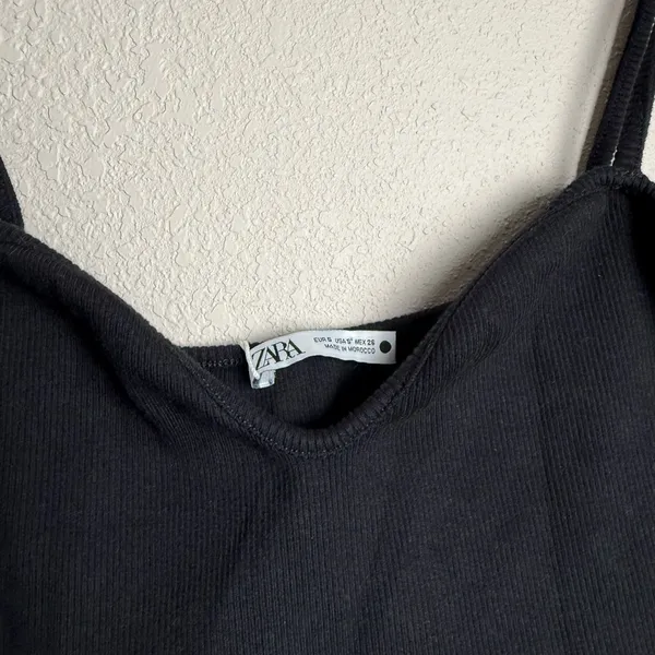 Zara Women‎ Size Small Black Basic Sleeveless crop top tank New - Image 2